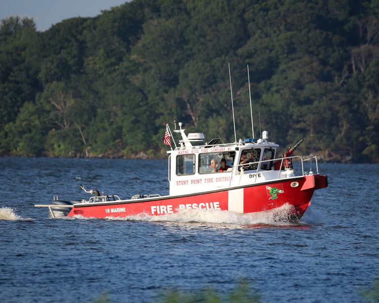 File:18-Marine 2004.jpg