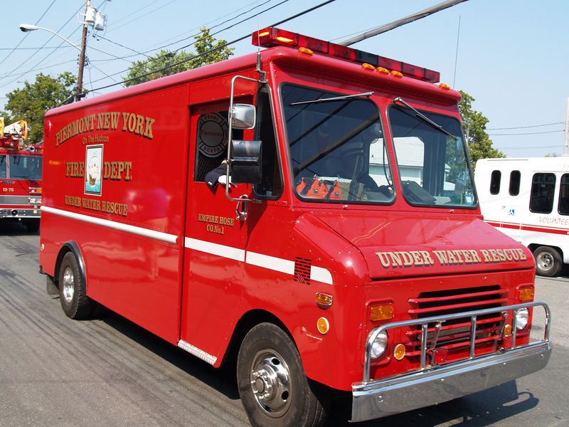 File:13-Rescue 1982.jpg