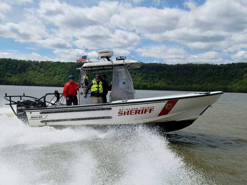 File:Marine 3 2013.jpg