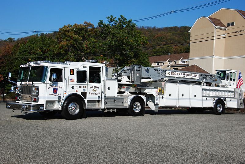 File:19-99 2010.jpg