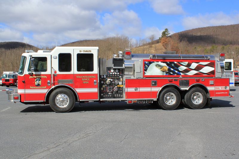 File:18-Tanker 2017 02.jpg