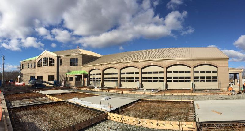File:8-100 (under construction).jpg