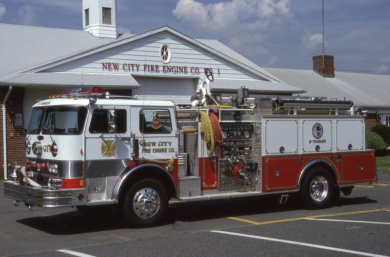 File:9-Tanker 1976.jpg