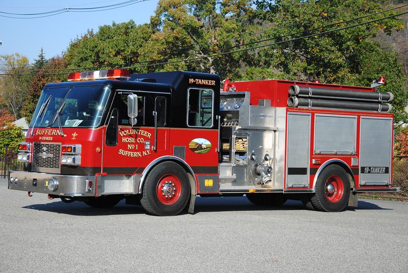 File:19-Tanker 1993.jpg