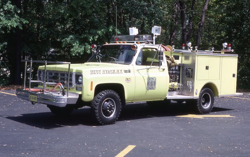File:24-MP 1977.jpg