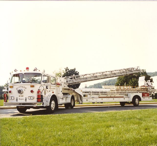File:19-99 1973 Pre-refurb.jpg
